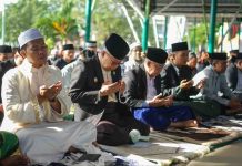 Rayakan Idulfitri 1444 H, Taufan Pawe Lebaran Bersama Masyarakat di Alun-alun Lapangan