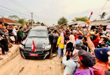 Mobil Presiden Tersangkut di Jalan Rusak, Aktivis 98: Kalau Gubernur Lampung Punya Harga Diri, Sebaiknya Letakkan Jabatan