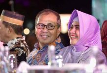 Jamu Saudagar Bugis Makassar, Indira Yusuf Ismail Setia Bersama Danny