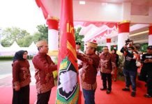 Danny-Fahsar Mesra Lantik Pengurus Alumni Unhas Bone, Sinyal 2024?