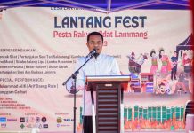 Andi Sudirman Semangat Buka Pesta Rakyat Adat Lammang di Takalar, Ini Alasannya