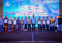 Andi Sudirman Sulaiman Antar Tiga RS Pemprov Sulsel Raih Akreditasi Paripurna dari LAM-KPRS