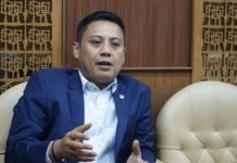 Pembangunan Bandara Sultan Hasanuddin Mangkrak, Pimpinan Komisi V DPR, Andi Iwan Aras: Kontraktornya Tidak Sanggup, Ganti Saja!