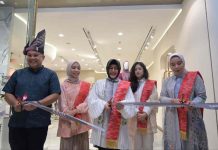 Resmikan Butik Muslimah KAMI di TSM, Indira Yusuf Ismail Dorong Kreativitas UMKM Fashion Lokal