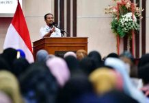 Serahkan SK Kenaikan Jabatan Fungsional 856 PNS, Ini Titipan Gubernur Sulsel Andi Sudirman