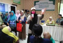Tekan Kasus Stunting, Fatmawati Rusdi Ajak Orang Tua Ikut Berperan