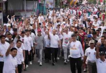 Jalan Sehat Anti Mager, Gubernur Sulsel Andi Sudirman Bersama 20 Ribu Warga Wajo