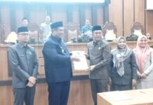 Ketua DPRD Maros Patarai Amir Pimpin Rapat, Bahas KUA PPAS hingga Anggaran Perubahan