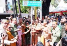 Camat Syahrial Jadi Saksi Pergantian Nama Jalan Cenderawasih Menjadi Jalan Opu Daeng Risadju