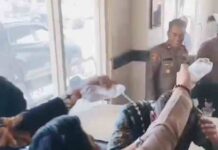 Bikin Kaget, Bupati Chaidir Mendadak Siram Kepala Ketua DPRD Maros, Kapolres Pakai Es Teh