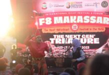 Dengar Dongeng, Semangat Menggebu Siswa SD di F8 Makassar