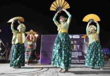 Pengunjung F8 Makassar Serbu Penampilan Tarian Tradisional
