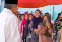 Borong Beras di Pasar Murah Parepare, Taufan Pawe Bagi Gratis ke Warga