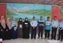 Salurkan Bantuan Perlengkapan Salat untuk Warga Binaan Lapas Parepare, Ini Kata Erna Rasyid Taufan