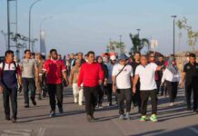 Jalan Pagi Bersama OPD dan Anggota DPRD Sulsel, Pj Gubernur Bahtiar Santap Buroncong