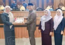 Rapat Paripurna DPRD Maros, Wakil Bupati Suhartina Apresiasi Kinerja Legislator