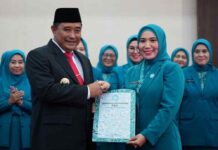 Pengurus TP PKK dan Bunda PAUD Sulsel Dikukuhkan, Pj Gubernur Bahtiar Titip Pesan