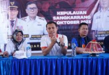 Kirab Obor Porkot Makassar Tiba di Sangkarrang, Camat Ramli Lallo Terjunkan Atlet Terbaik