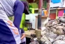 Dinas PU Makassar Rutin Bersihkan Drainase di Makassar