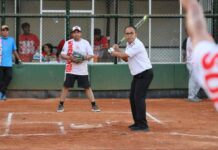 Pukulan Danny Pomanto Bikin Penonton Kejuaraan Softball Wali Kota Cup Makassar 2023 Takjub
