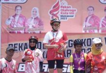 Hari Kedua Porkot VIII Makassar Cabor Balap Sepeda: Mamajang Tempel Biringkanaya Buru Emas