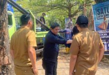 Dinas PU Makassar bersama Komisi C DPRD Tertibkan Tujuh Tiang Ilegal