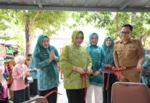 Indira Yusuf Ismail,”Toko PKK di Kecamatan Rappocini Menandai Langkah Positif dalam Penguatan Ekonomi Lokal”