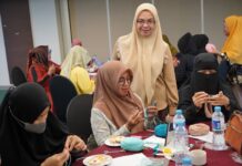 Perempuan Lorong Wisata Diberdayakan dalam Pelatihan Merajut yang Digelar DWP Makassar