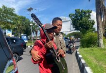 Dicegat Pemotor dan Gedor Mobil Patroli Dinsos Makassar Pakai Batu, Anjal Ditangkap