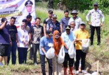 Pj Gubernur Sulsel dan Pj Bupati Bone Tebar 20 Ribu Bibit Ikan Nila
