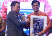 Jadi Sosok Menginspirasi PJ Sekda Kota Makassar, Firman Hamid Pagarra Toreh Penghargaan dari SMSI