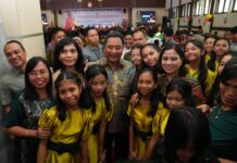 Hadiri Natal Bersama Keluarga Kristiani Pemprov Sulsel, Pj Gubernur : Ini Bentuk Kebersamaan dan Kekompakan yang Sangat Luar Biasa