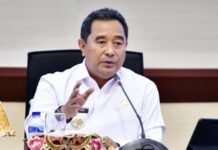Tak Ingin Kejadian Terulang, Pj Gubernur Bahtiar Hadirkan Satgas Kesehatan Petugas Pemilu di TPS, Hanya Ada di Sulsel