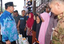 Warga Miskin di Takalar Penerima Bantuan dari Pemerintah Pusat Berterima Kasih ke Presiden Jokowi