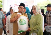 Bantuan Presiden untuk Warga Miskin di Bantaeng Disalurkan