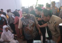 Pj Gubernur Sulsel dan Wali Kota Pantau Dua TPS dan Monitoring Pemilu se-Makassar melalui CCTV