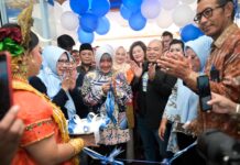 Resmikan Sentra UMKM Pusat Oleh-oleh Sulawesi Selatan, Indira Yusuf Ismail : Layak Kita Tampilkan untuk Skala Internasional