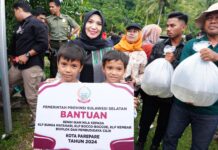 Pj Ketua PKK Sulsel Tebar Benur Udang Vaname di Tambak Bacukiki Barat dan Tanam Pisang Cavendish di Kota Parepare Pondok Pesantren Al Badar Bilalang
