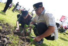 Launching Sedekah Pohon Sekaligus Buka Puasa Akbar di Bone, Pj Gubernur Sulsel Akan Bagikan 50 Ribu Bibit
