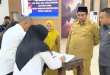 Ketua DPRD Maros Harap 528 Orang PPPK Yang Lulus Berikan Pelayanan Publik Yang Memuaskan
