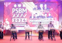 Pertemuan Saudagar Bugis-Makassar Seluruh Indonesia di Hadiri 862, Walkot Danny Menabuh Gendang pada Pembukaan