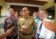 Prof Zudan Pj Gub Sulsel Silaturahmi ke Prof Basri Hasanuddin untuk Diskusikan Pembangunan Sulsel
