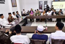 Usai Salat Jumat di Masjid 99 Kubah, Pengurus dan Jemaah Sampaikan Harapan untuk Pj Gubernur Prof Zudan