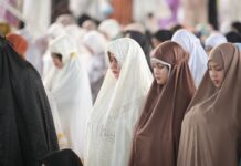 Indira Yusuf Ismail Shalat Id di Lapangan Karebosi bersama Keluarga dan Ribuan Warga Makassar