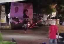 Wanita Bersenjata Pisau di Perempatan Jalan Korban 40 Ribu Jiwa- Ir Juanda Mengamuk Sobek Baliho Balon Wali Kota Indira dan Azhar