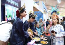 Gaungkan Branding Kota Makan Enak di ICE APEKSI, Pemkot Makassar Hadirkan Kue Tradisional
