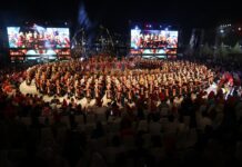 Aksi Tari Nusantara 400 Siswa se-SMP Makassar Bertajuk The Unity Menghipnotis Pengunjung F8 2024