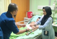 Jenguk dan Bantu Korban Lakalantas di RS Pelamonia, Cakrawala : Kunjungan Kami sebagai Bentuk Empati dan Tanggungjawab Moral