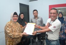 Di Penyerahan SK 100%, Indira Yusuf Ismail Pacu Kinerja dan Inovasi PD Parkir Makassar