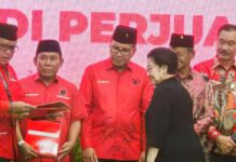 Danny-Azhar Resmi Kantongi Rekomendasi PDIP Perjuangan di Pilgub Sulsel yang Diserahkan Langsung Megawati Soekarnoputri